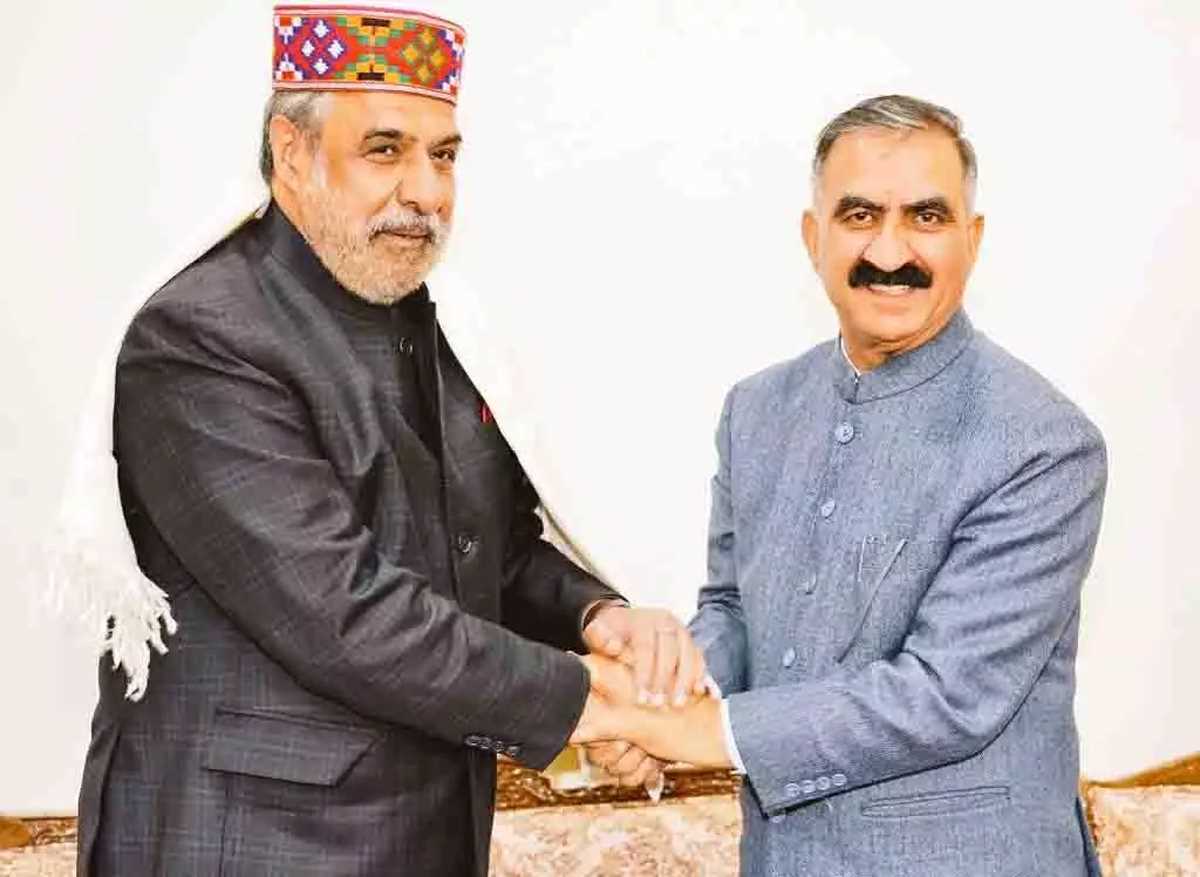 पूर्व केंद्रीय मंत्री आनंद शर्मा ने की हिमाचल सीएम से मुलाकात